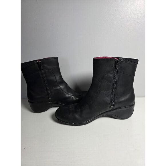 Women's 9 Merrell Black Boots Utility Outdoor WorkWear Rugged Casual Red Inside - Picture 5 of 8